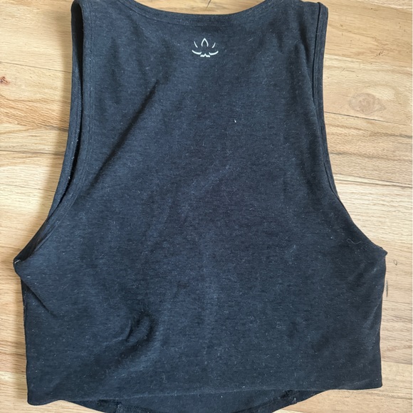 Beyond Yoga Spacedye Focus Crop Tank - Picture 6 of 6